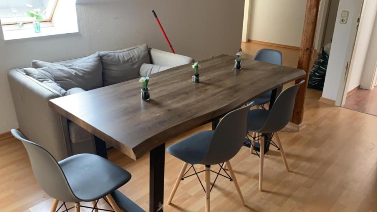 Zimmer In Wohnung Monteure Apartment Kuche Modern Enger Buitenkant foto